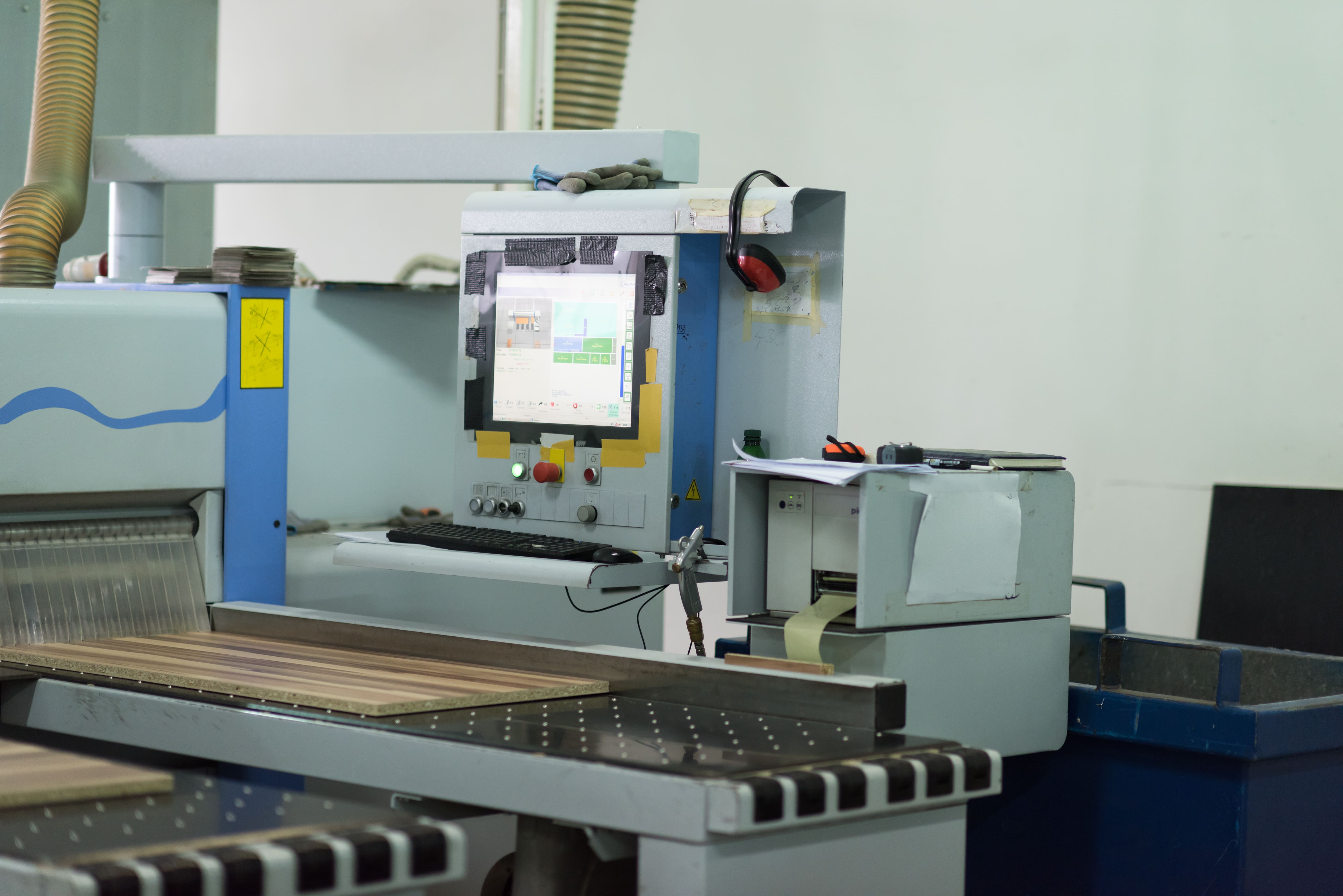 Production quantity and plan control